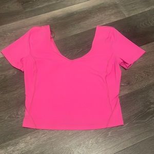 sonic pink align tee